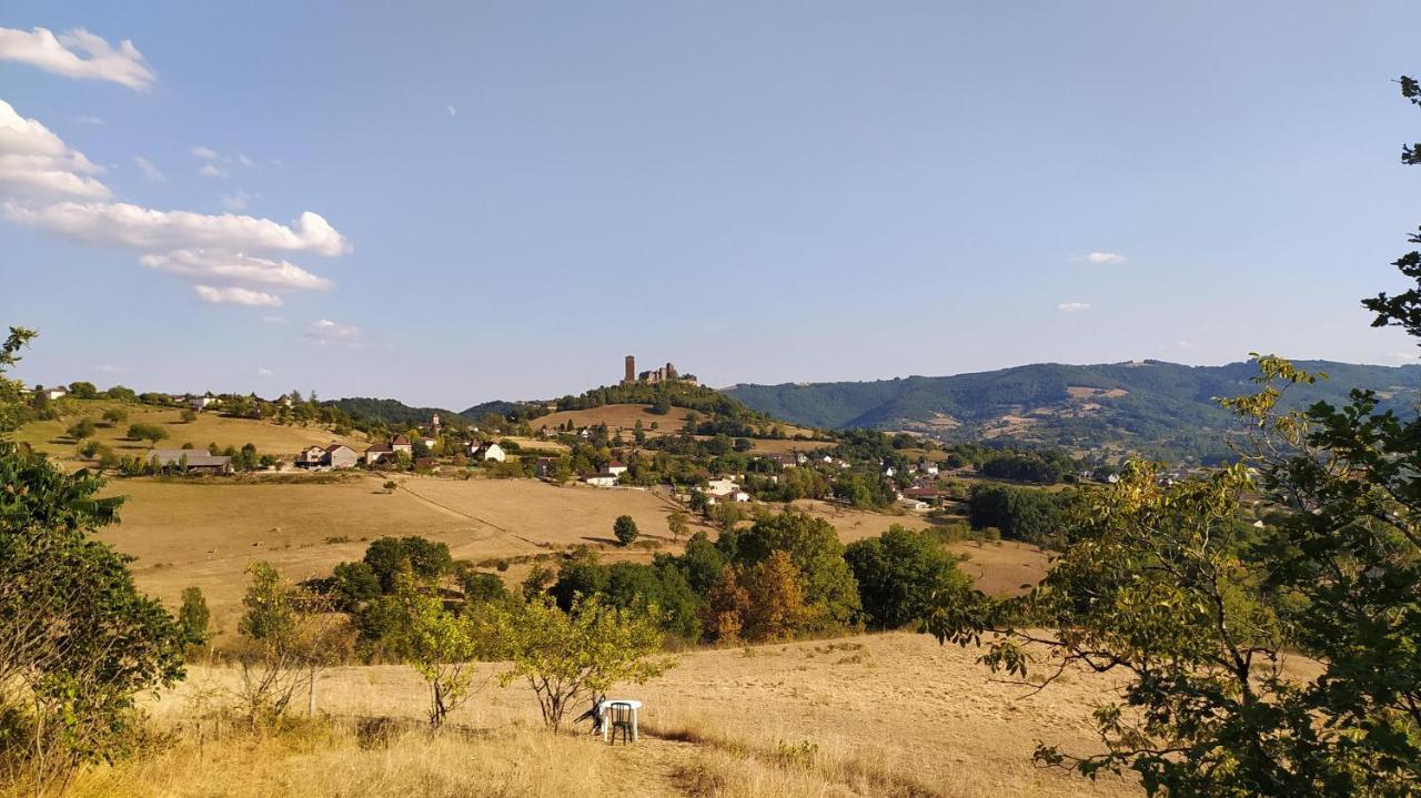 Homestay Les Coteaux De Planeze, Pour 2, 3 Ou Famille Nombreuse 2 Adultes 5 Enfants Et Jeunes *