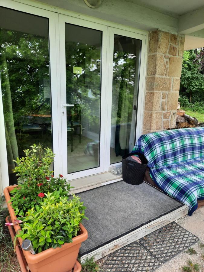 Homestay Les Coteaux De Planeze, Pour 2, 3 Ou Famille Nombreuse 2 Adultes 5 Enfants Et Jeunes *